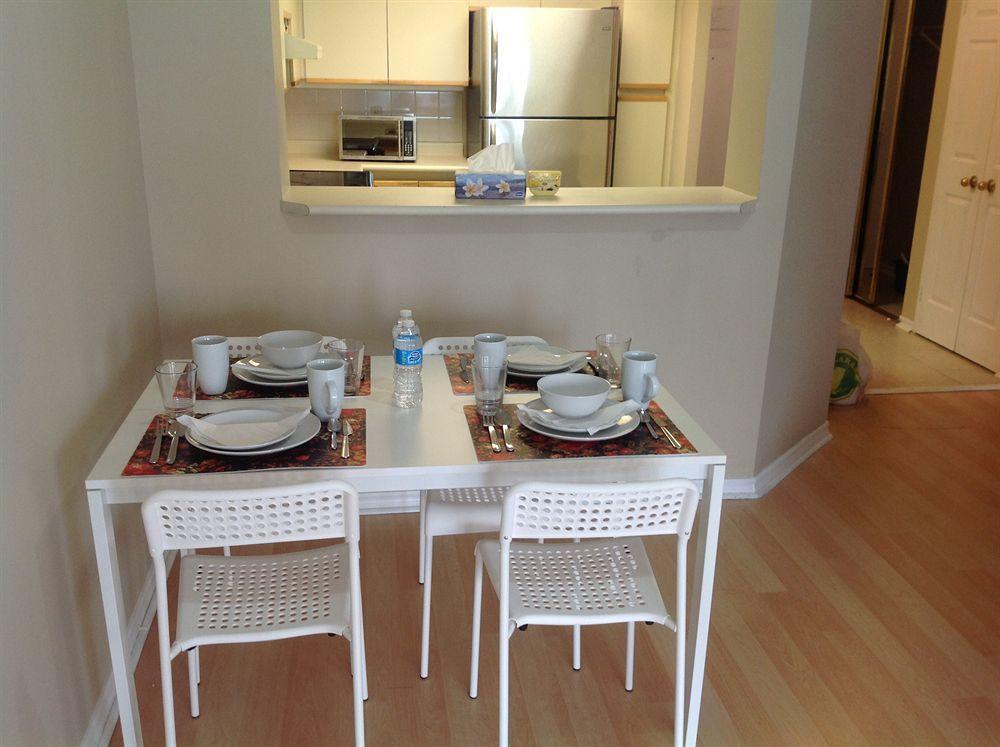Oxford Furnished Apartments, Mississauga Exterior photo