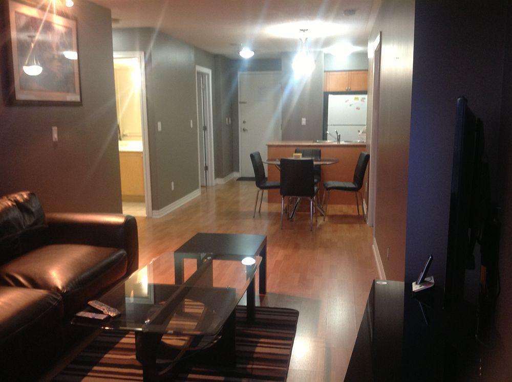 Oxford Furnished Apartments, Mississauga Exterior photo