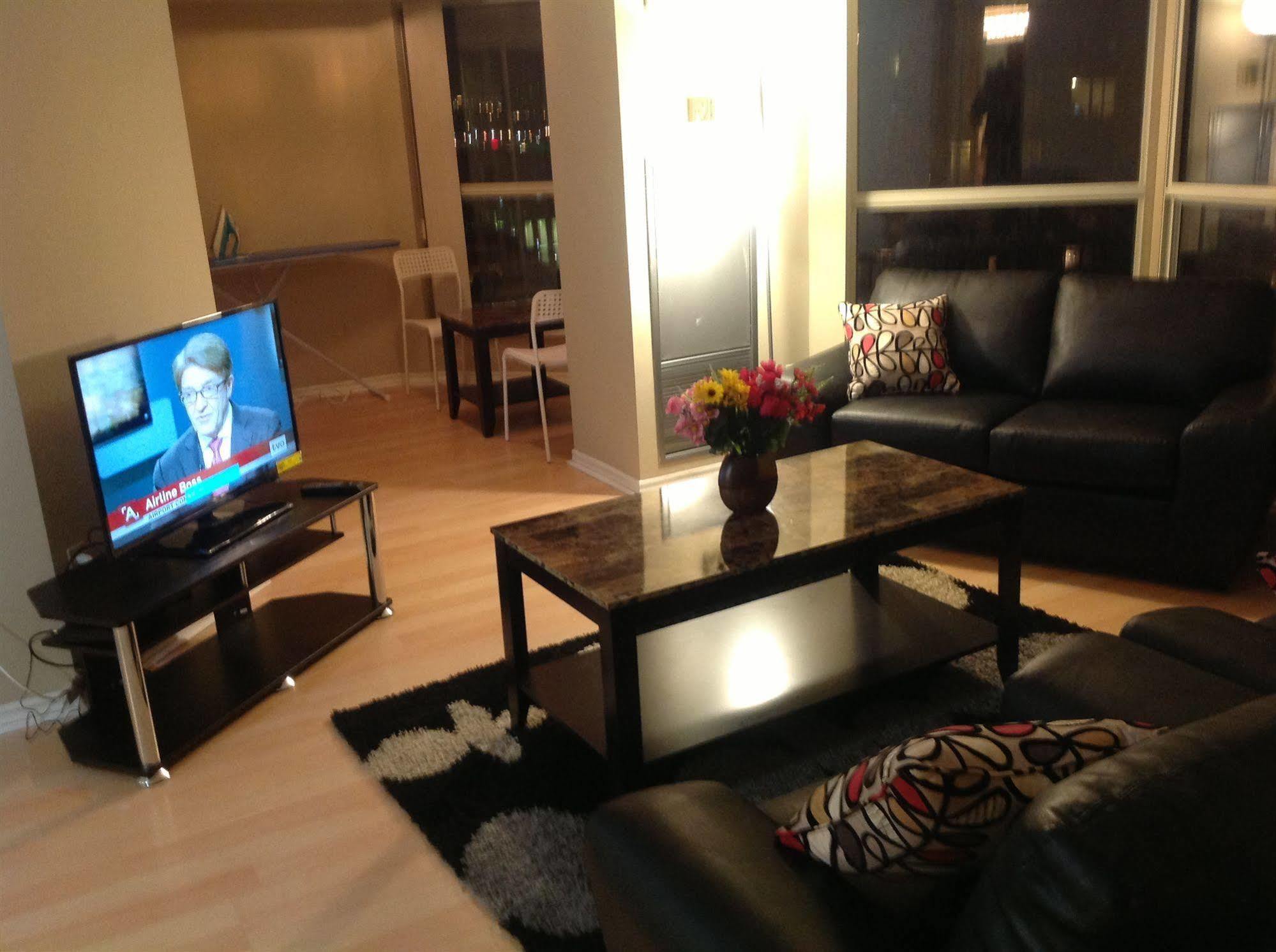 Oxford Furnished Apartments, Mississauga Exterior photo
