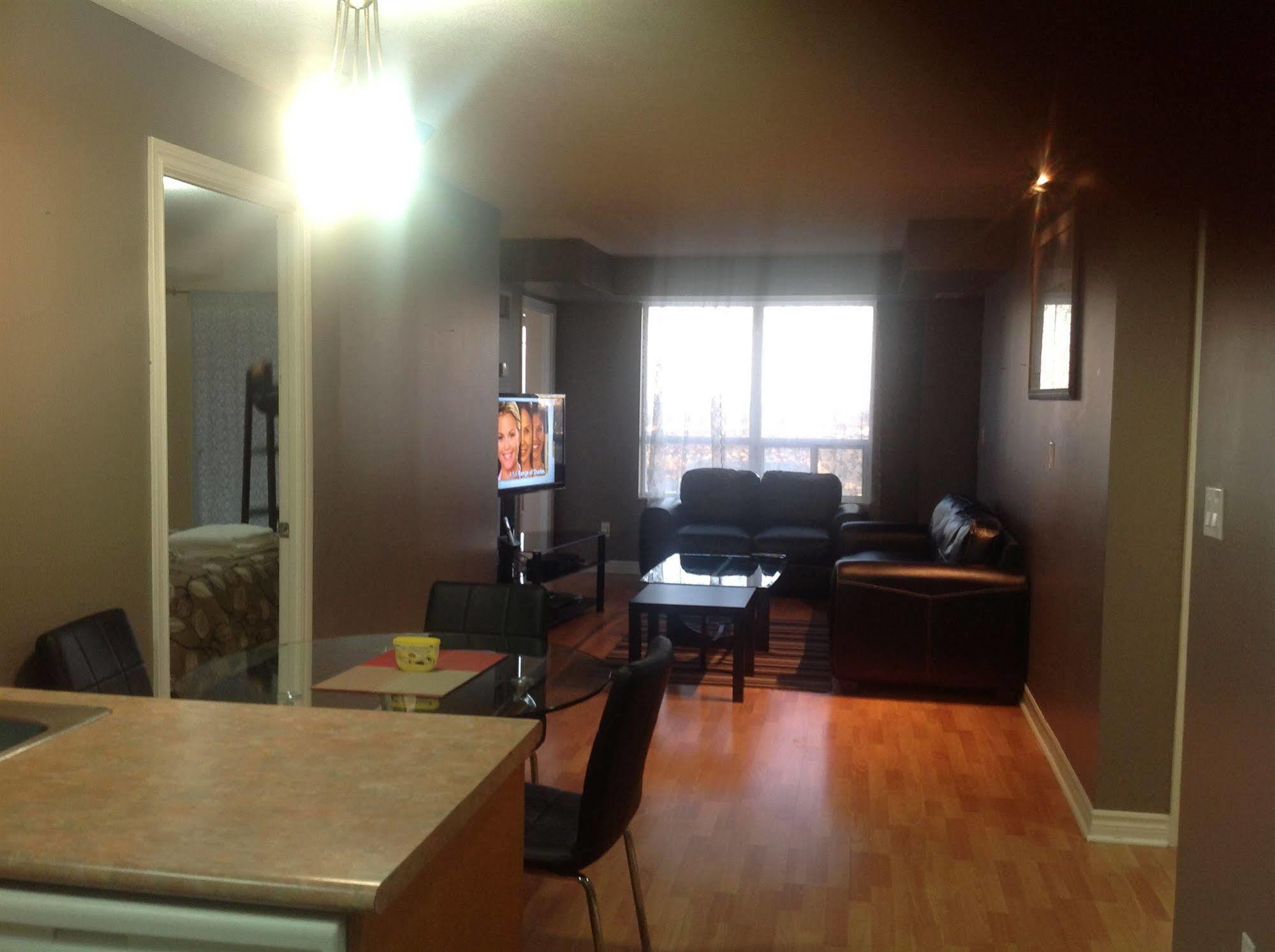 Oxford Furnished Apartments, Mississauga Exterior photo