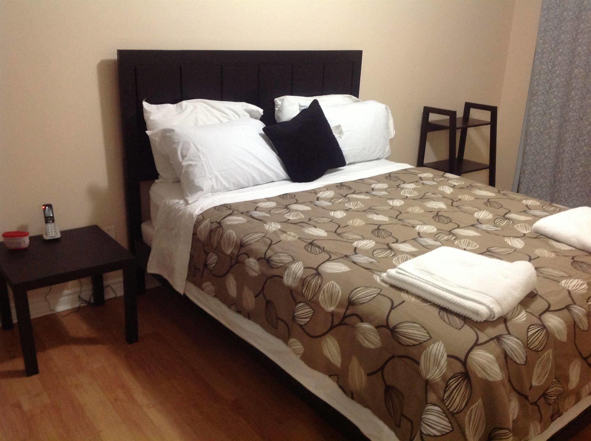 Oxford Furnished Apartments, Mississauga Exterior photo