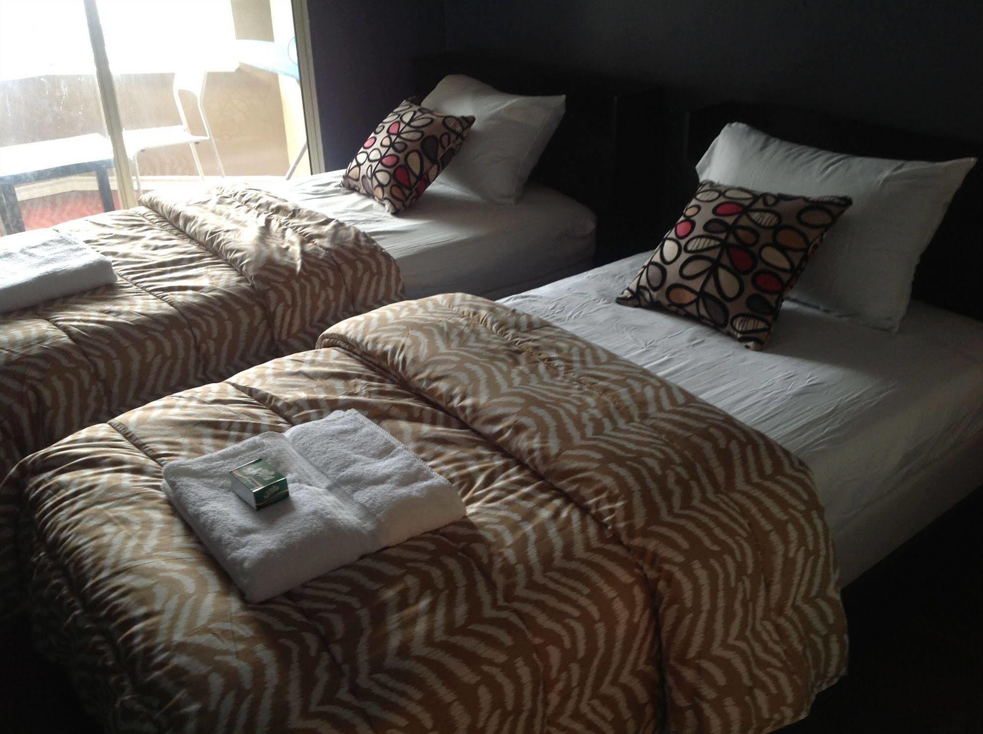 Oxford Furnished Apartments, Mississauga Exterior photo